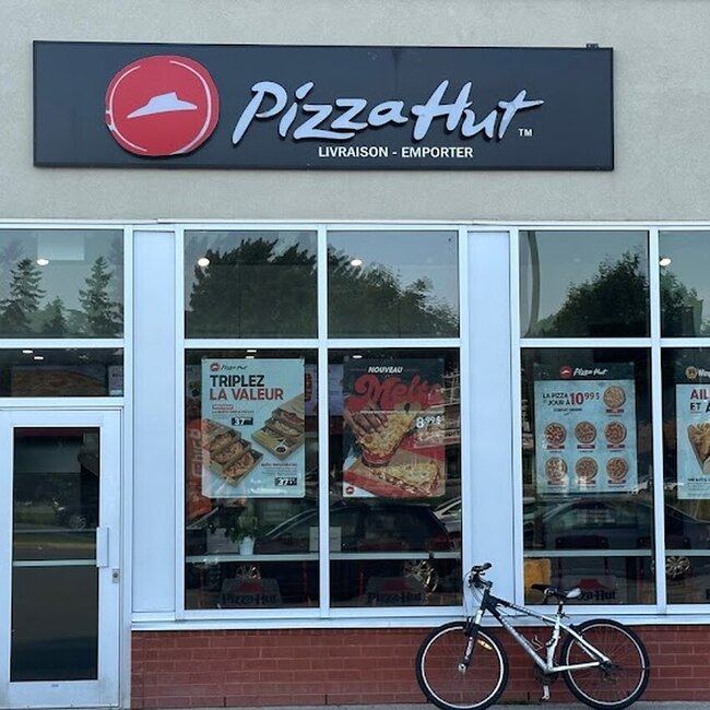 Pizza Hut Restaurant