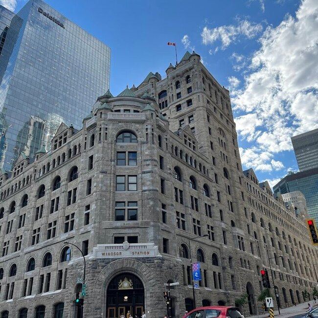 La Station (Gare Windsor) - Downtown Dinner & Show Restaurants