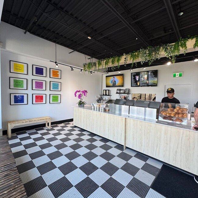 Banh Mi Hanoi - Nouveaux restaurants pr&egrave;s de: H7P2P3