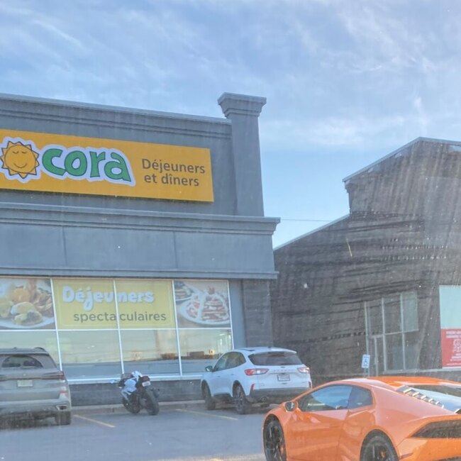 Cora D&eacute;jeuners et d&icirc;ners Restaurant