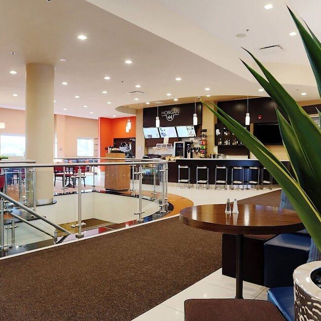 Morgan 44 - Restaurants pr&egrave;s de: H9W4C3