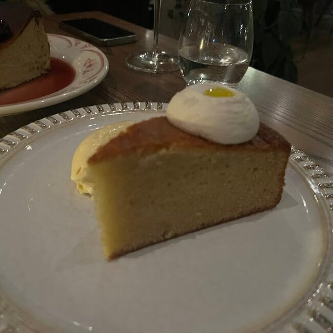 Celeste - Nouveaux restaurants pr&egrave;s de: H4C1C8