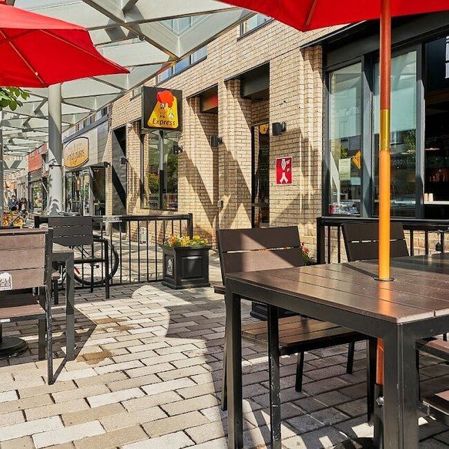 R&ocirc;tisserie St-Hubert Express - Restaurants Ouverts pour souper Rosemont-La Petite-Patrie