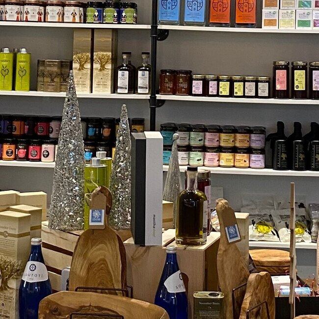 Ilion - Restaurants pr&egrave;s de: H4B1M7