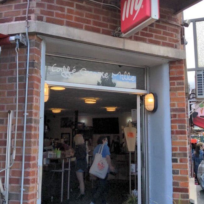 Illy - Le Plateau-Mont-Royal Open Morning Restaurants