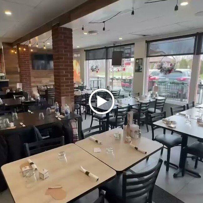 Ancien Four A Pizza - Sainte-Doroth&eacute;e Pizza Restaurants