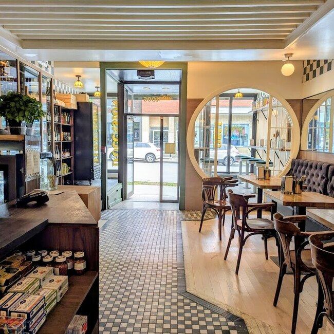 Deli d'Occasion - Nouveaux restaurants pr&egrave;s de: H4C1C8