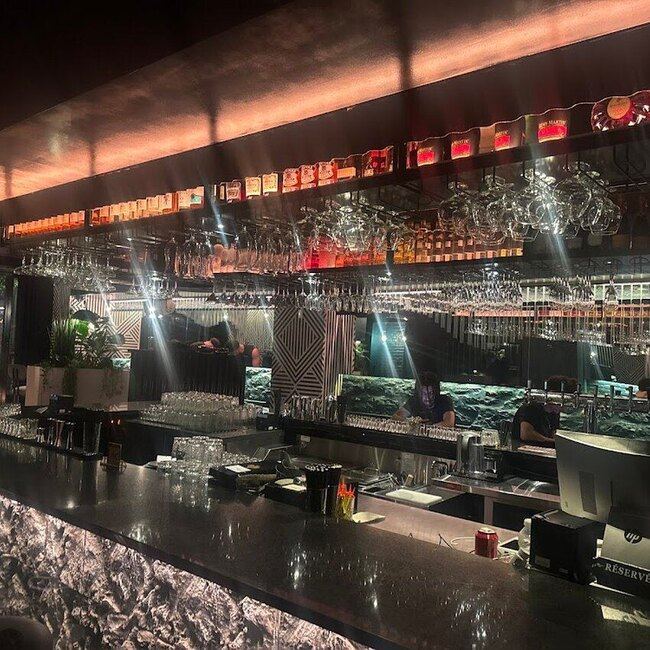 HUQQA LOUNGE - Latin Quarter Lounge Restaurants