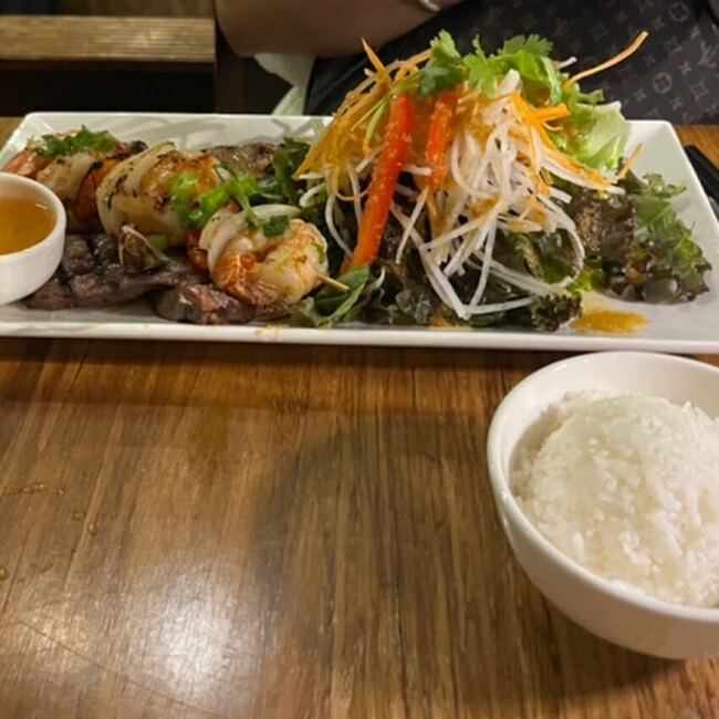 Lacai 1966 - Quartier des Spectacles Grill Restaurants