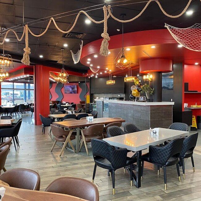 Crabe Royal -  Restaurants Near: H7L1M2