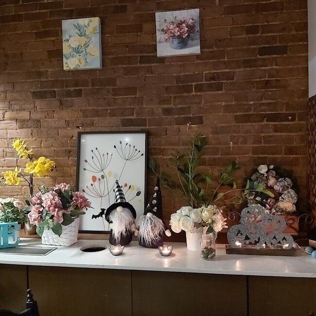 Laon restaurant - Quartier des Spectacles Delivery Restaurants