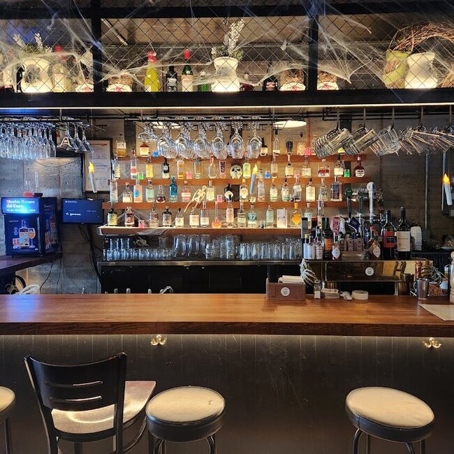 Les M&eacute;nades - Restaurants pr&egrave;s de: H2C1R3