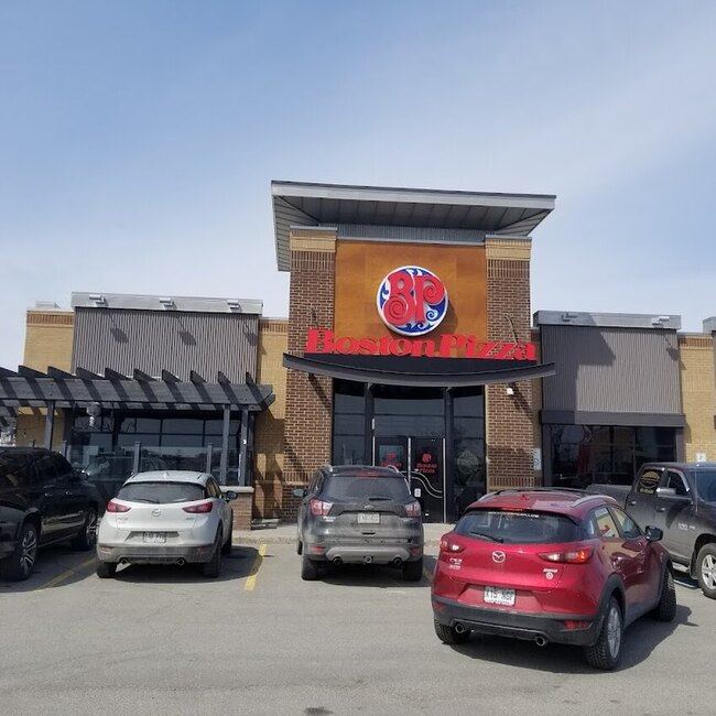 Boston Pizza -  Restaurants Near: J7Z7A3