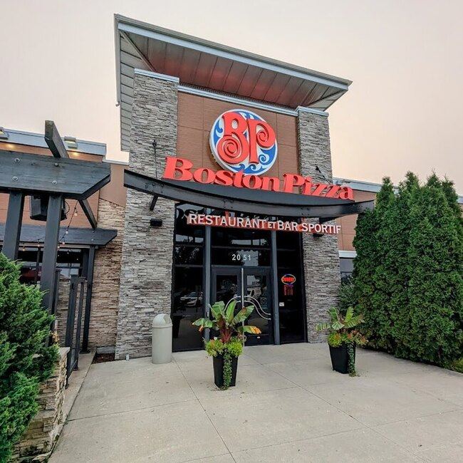 Boston Pizza - Restaurants pr&egrave;s de: J3E0C6