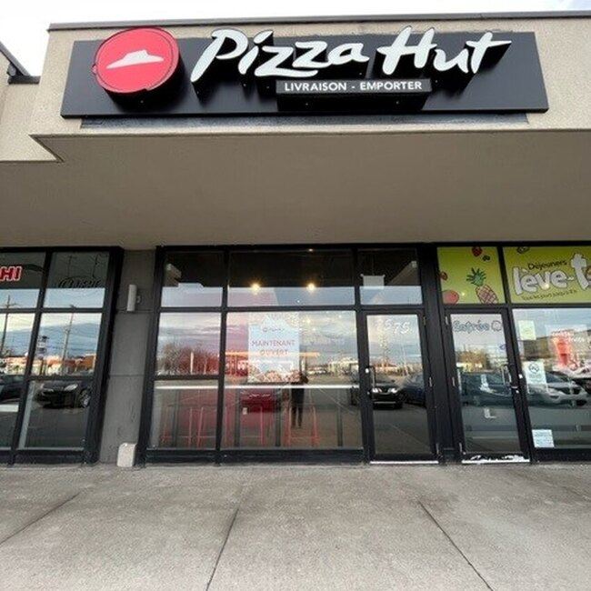 Pizza Hut -  Restaurants Near: H8N2N9