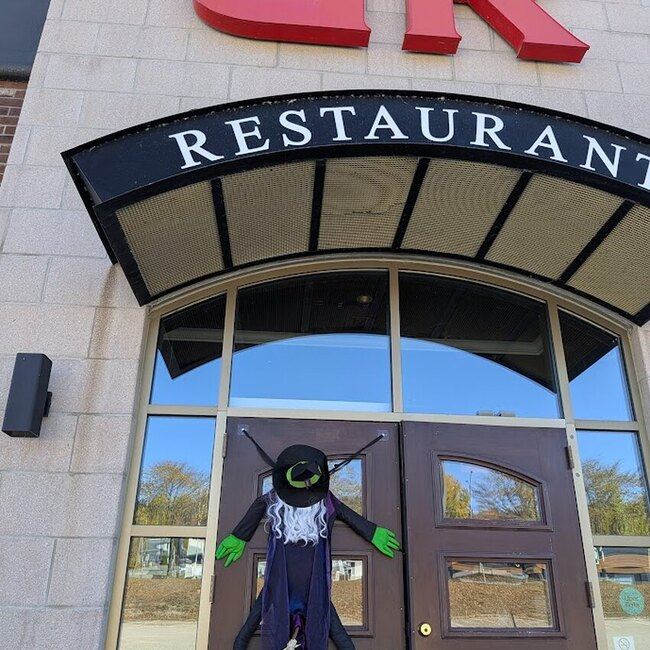 B&acirc;ton Rouge Grillhouse & Bar - Restaurants pr&egrave;s de: J1L1C8