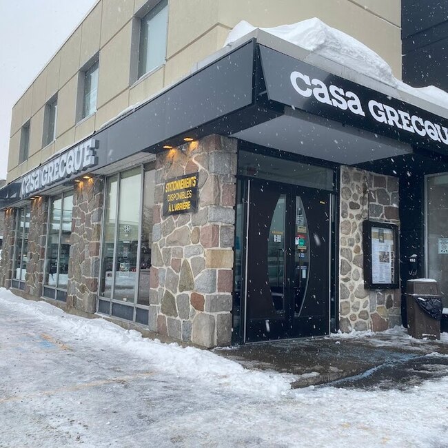 Casa Grecque - Restaurants pr&egrave;s de: J6W3K9