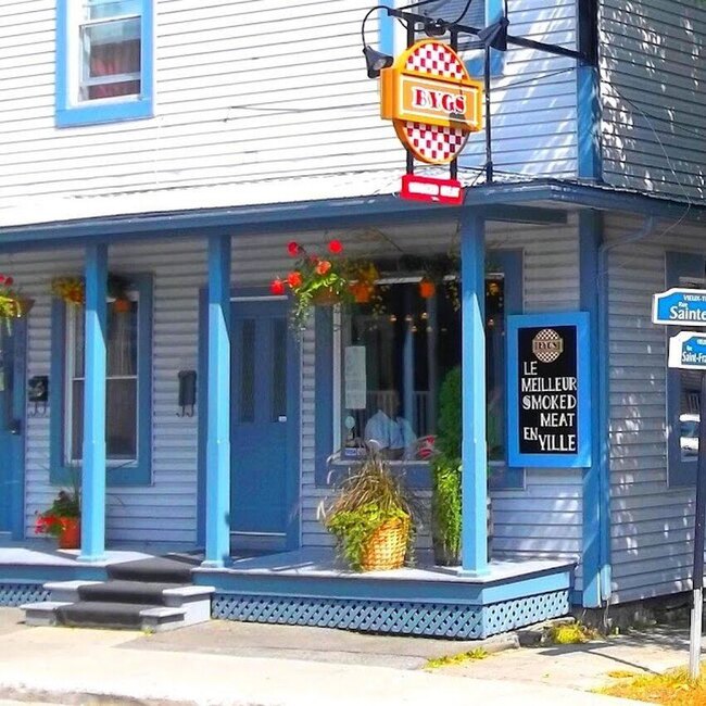 Bygs Smoked Meat - Restaurants pr&egrave;s de: J6W2C8