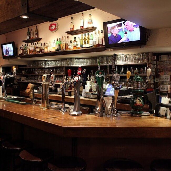 Ye Olde Orchard Pub & Grill - Fish & Chips Centre-ville