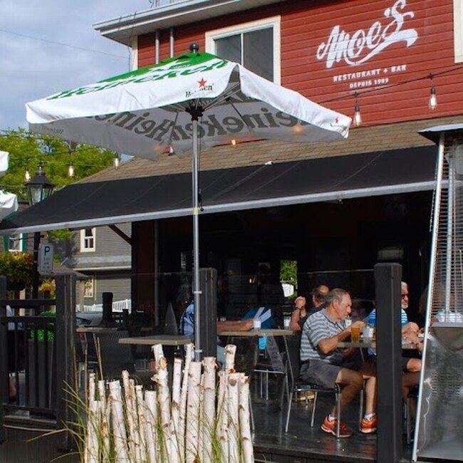 MOE'S RESTAURANT & BAR - Restaurants pr&egrave;s de: J0R1R3