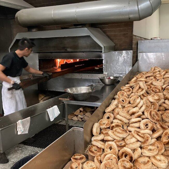 Bagel de L'Ouest - Restaurants pr&egrave;s de: H9B1E1