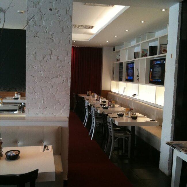 B & M Restaurant Montreal - Menu, Reviews & More January 2026