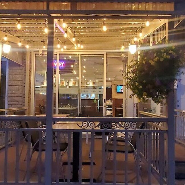 Escape - Restaurants pr&egrave;s de: H2B1M1