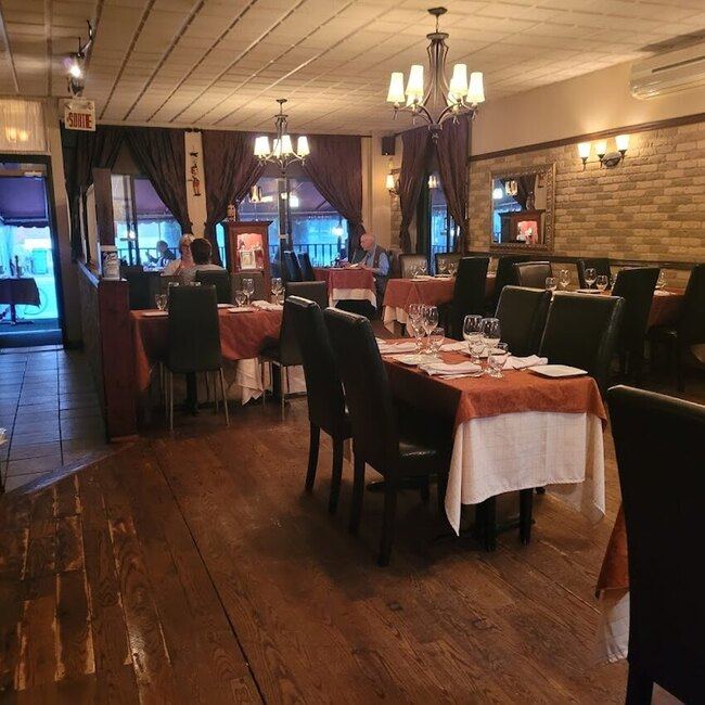 Le Saint-Jacques -  Restaurants Near: H1N1M2