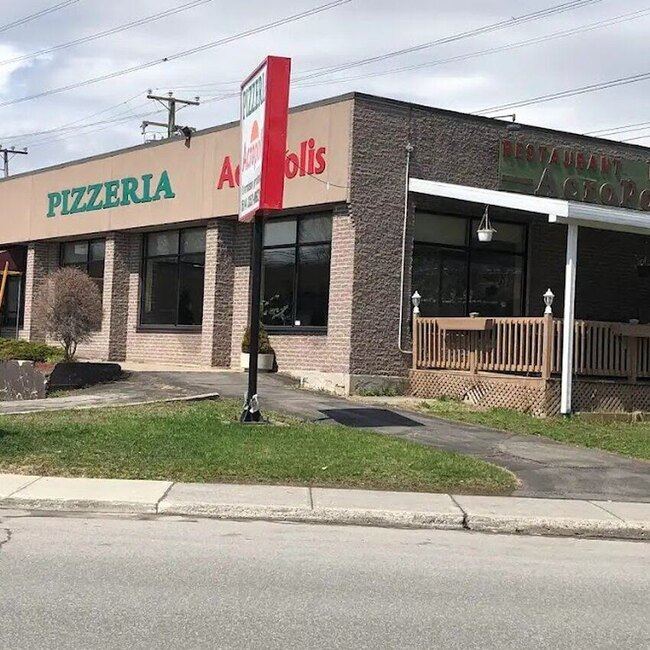 Acropolis Pizzeria - Restaurants pr&egrave;s de: H1M1S8