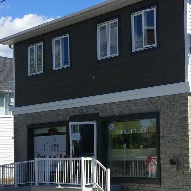 Restaurant Lowring - Restaurants pr&egrave;s de: J2C7V4