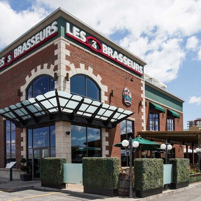 3 Brasseurs - Restaurants pr&egrave;s de: H1M1W6