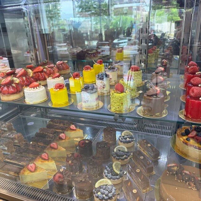 Chez la Petite Madeleine Saint-Hubert - Menu, Reviews & More January 2026