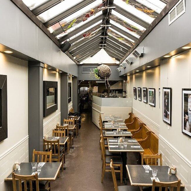 P&eacute;ch&eacute; matinal - Restaurants pr&egrave;s de: J4K1C8