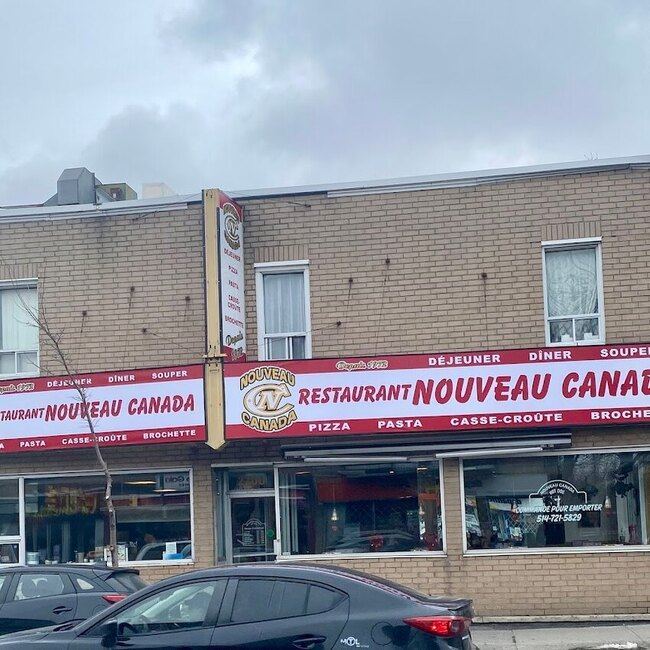 Nouveau Canada Hot-Dog - Rosemont-La Petite-Patrie Open Supper Restaurants