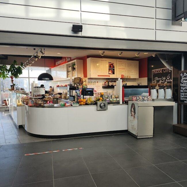 Presse Caf&eacute; - Restaurants pr&egrave;s de: H7G2A8