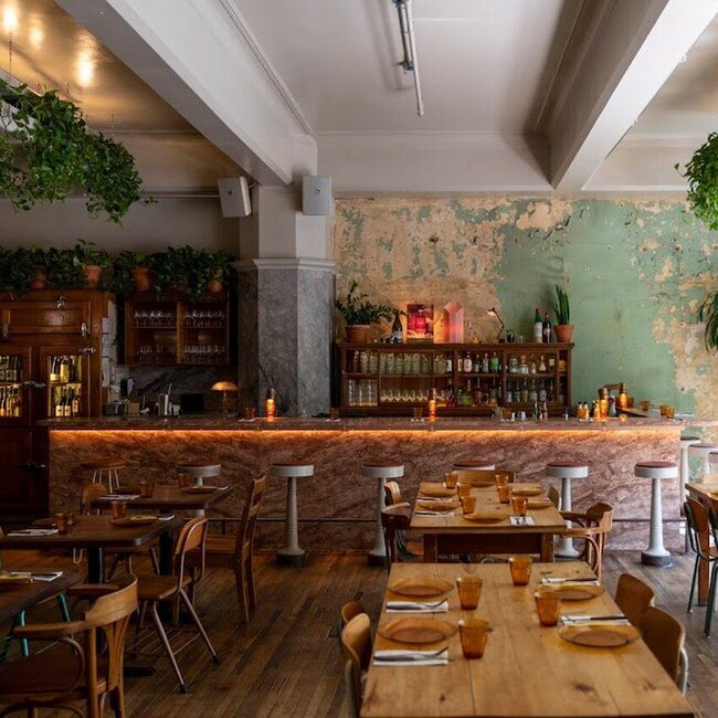 Caf&eacute; Parvis - Downtown Pizza Restaurants