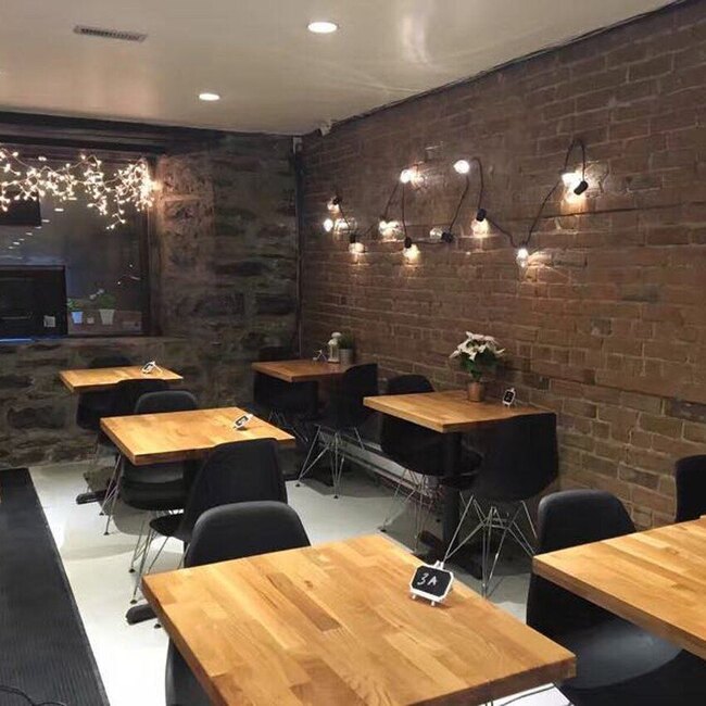 Zoe Dessert - Downtown Caf&eacute;s