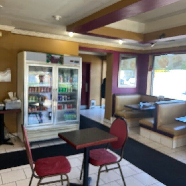 O' Shish Taouk - Saint-Hubert Middle Eastern Restaurants