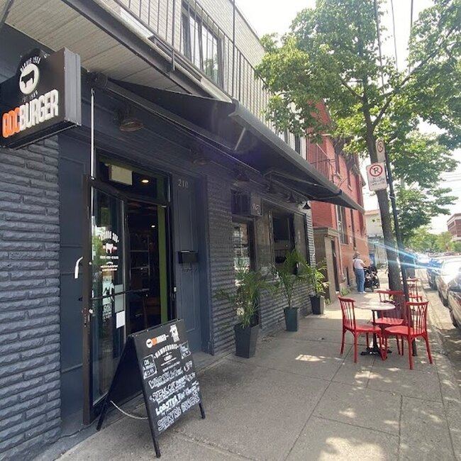 QDC Burger Montreal - Menu, Reviews & More January 2026