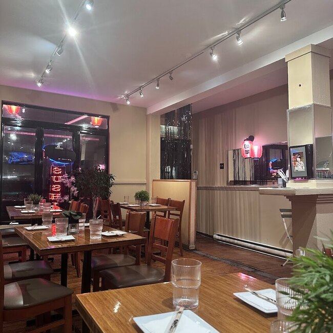 Yoshi Sushi - Restaurants Fusion Le Plateau-Mont-Royal