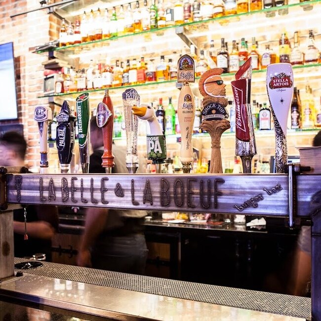 La Belle & La Boeuf - Burger Bar - Restaurants pr&egrave;s de: H1M3A5