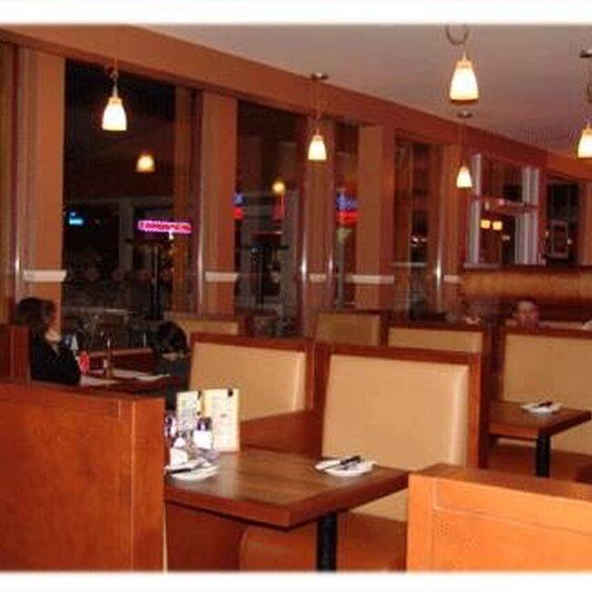 Bob's Grill Bar - D&eacute;jeuners Laval