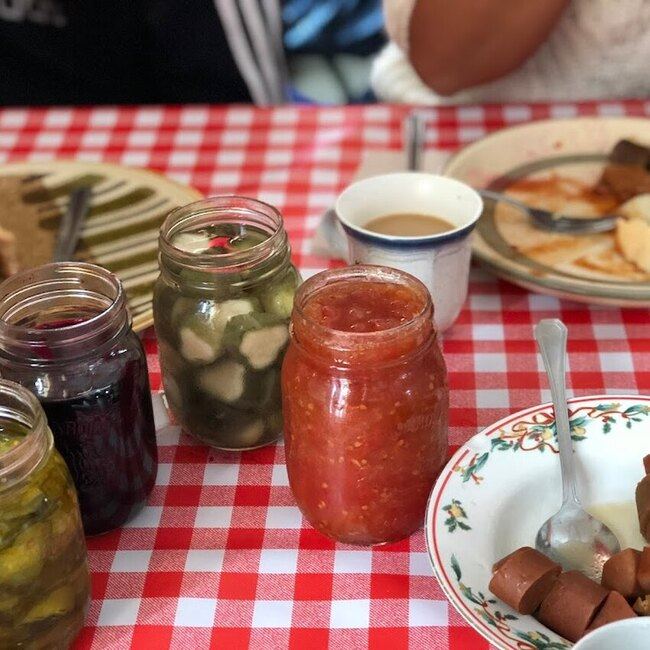 Val des Rosac&eacute;es - Mirabel Restaurants