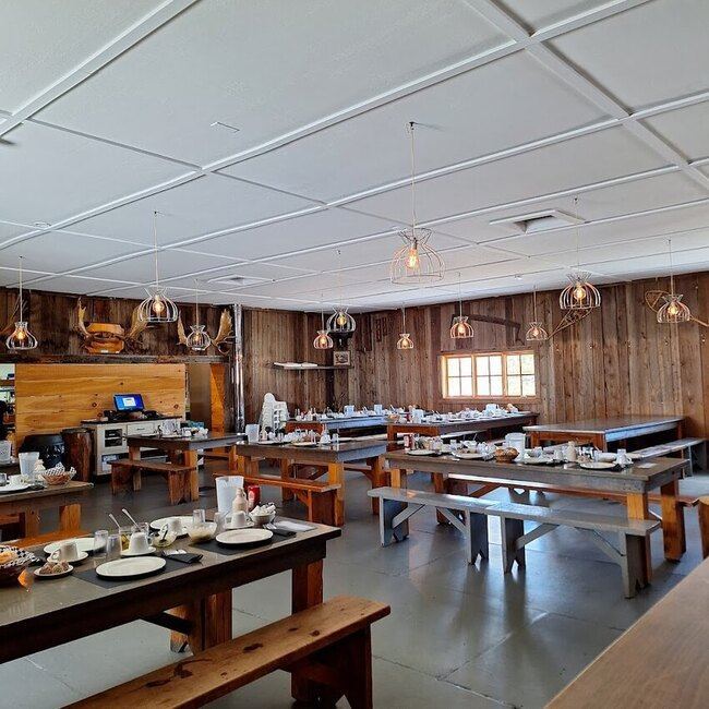 Cabane &agrave; Sucre Arthur Raymond - Restaurants Ouverts dimanche Saint-Sauveur