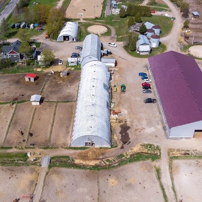 Bar Saloon Domaine Magaline - Restaurants Mirabel