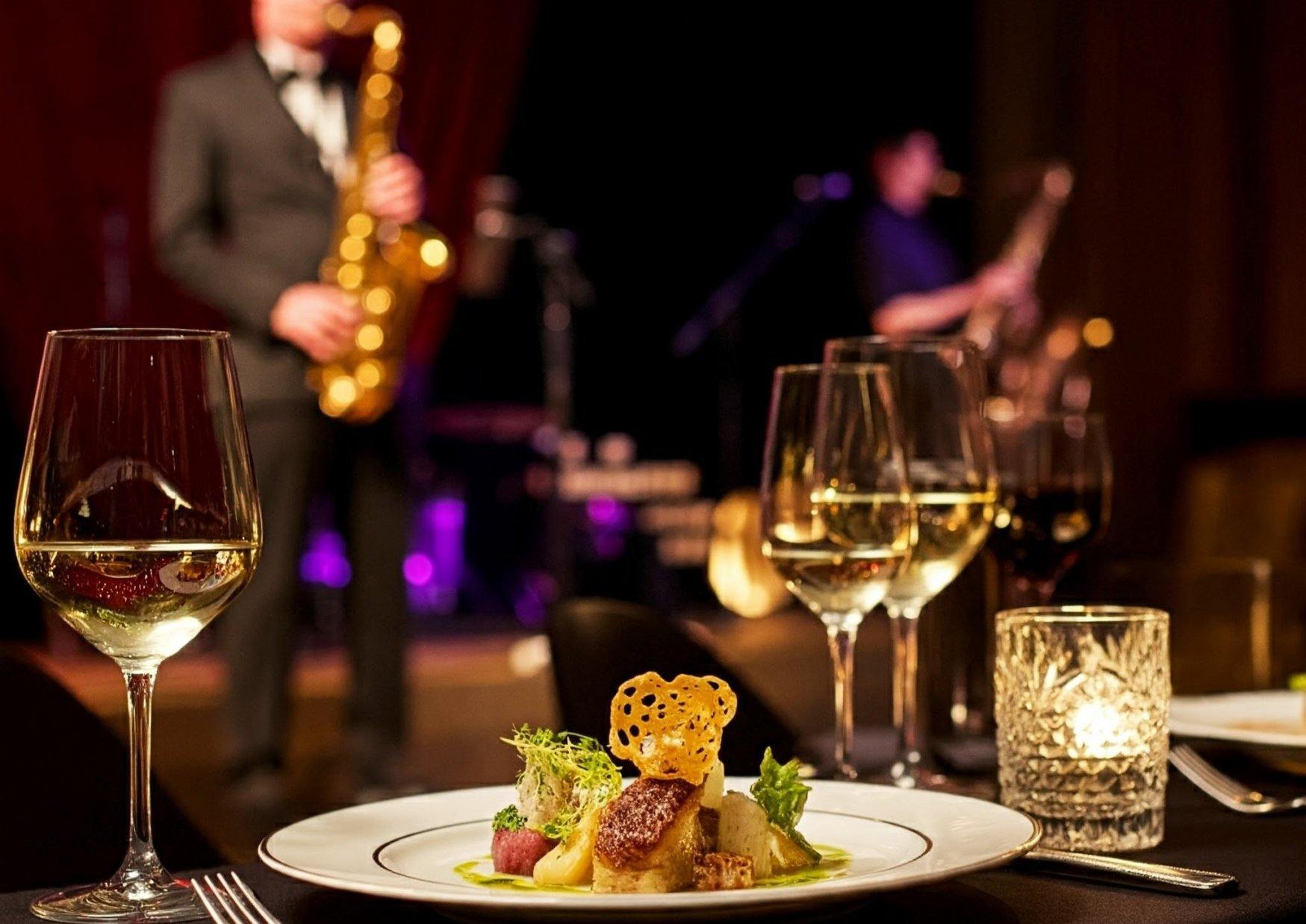 The Best Dinner Shows in Montreal