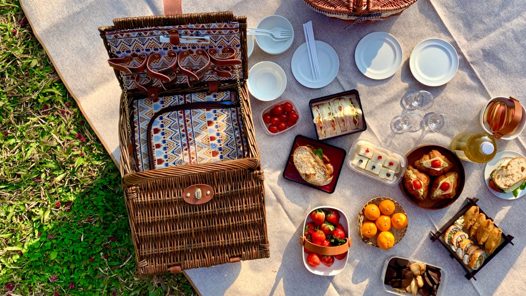 Picnic in a Park: the Best Options to Bring Along!