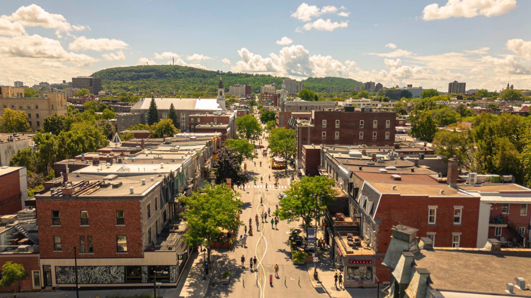 Guide des espaces éphémères et terrasses saisonnières à Montréal