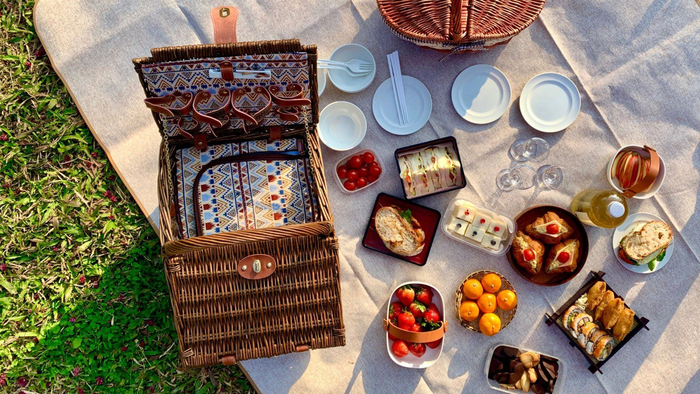 Best Takeout Options for Picnics Near Montreal Parks