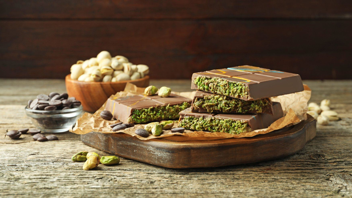 Dubai Chocolate in Montreal: Where to Find the Viral Treat and Desserts Inspired by It